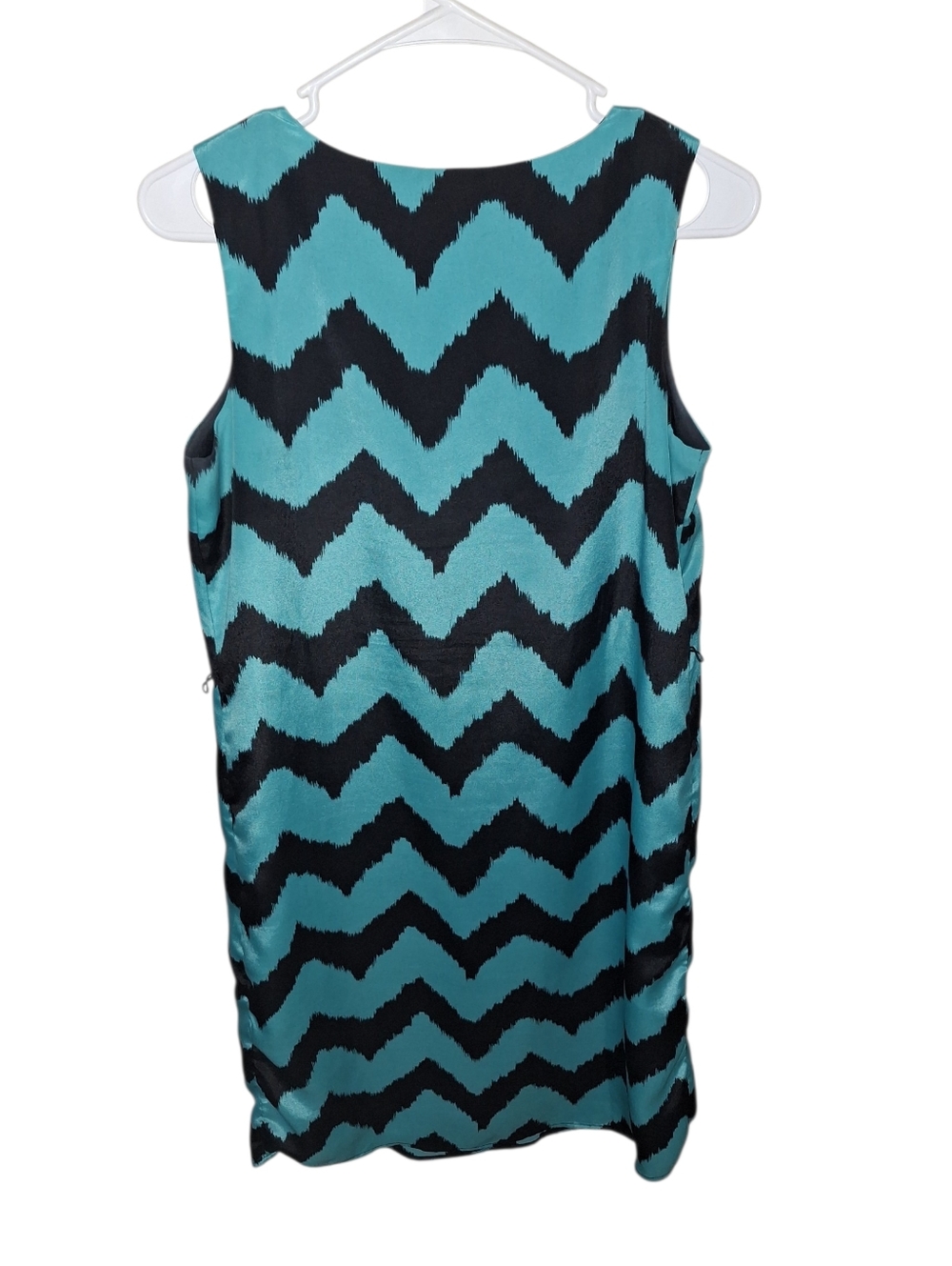 Cato Dress - Picture 2 of 3